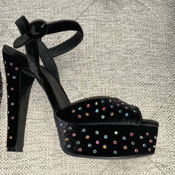 Kurt Geiger Colorful Studded heels - Picture 3 of 3